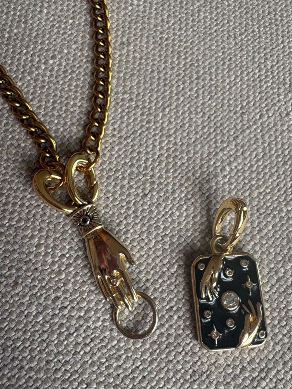 Little Rooms Magic Touch Necklace and Hands Charm
